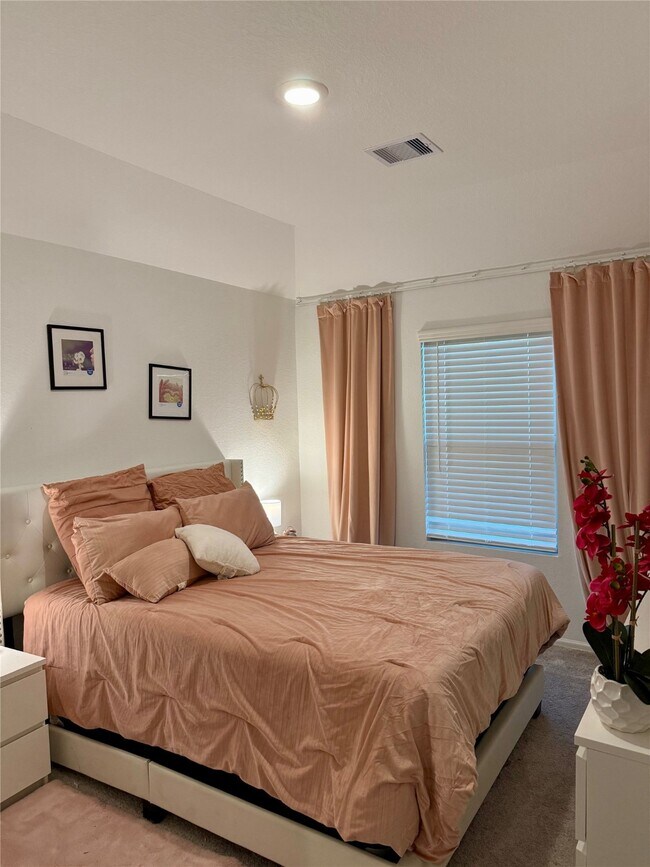 Building Photo - 3618 Oakvale Dr