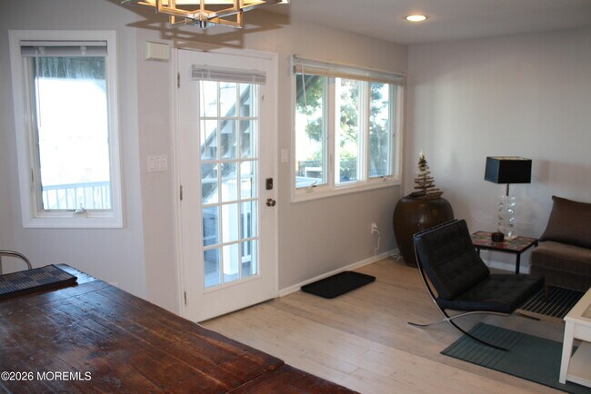 Building Photo - 42 Oceanview Ave