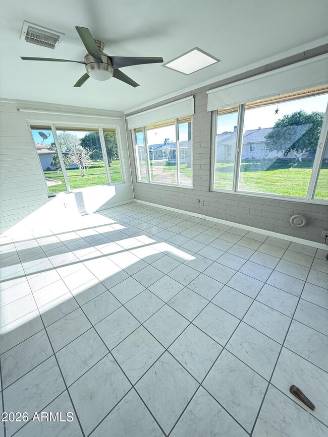 Building Photo - 10659 W Tropicana Cir
