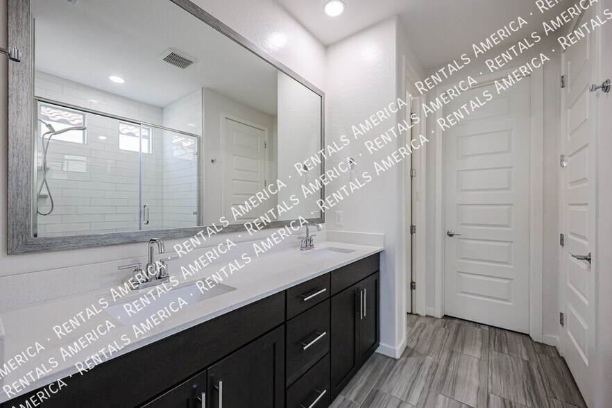 Building Photo - 743 N Abalone Ct.