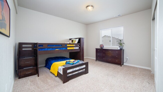 Building Photo - Amazing Ranch Home in Cumbre Vista!