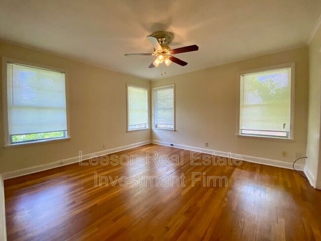 Building Photo - 2717 Fairfield Ave