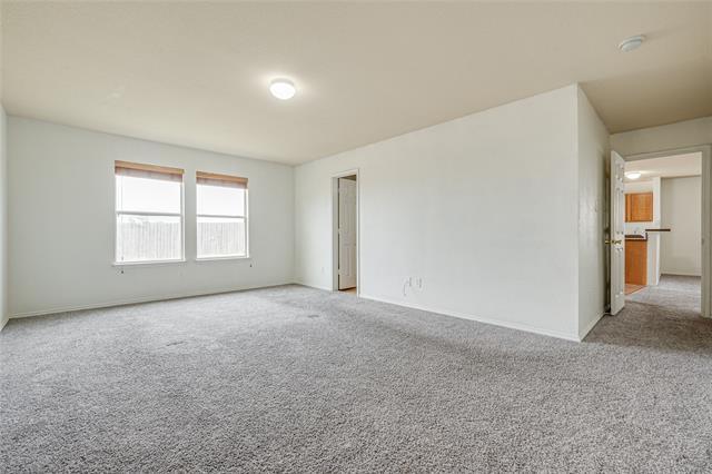 Building Photo - 2100 Pine Knoll Way