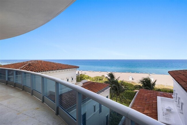 Building Photo - 5959 Collins Ave