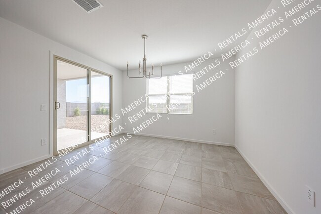 Building Photo - 35581 N Thicket Wy