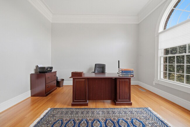 Building Photo - 4013 Lambs Creek Ct