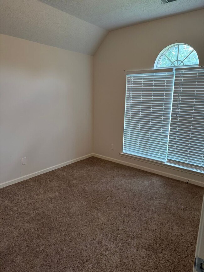 Building Photo - 3 BR/2BA | Newly Renovated Single Family Home |Attached garage  | Fenced  backyard | In Cordova!