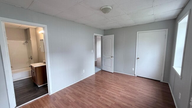 Building Photo - 410 N. Third Ave. - Unit B