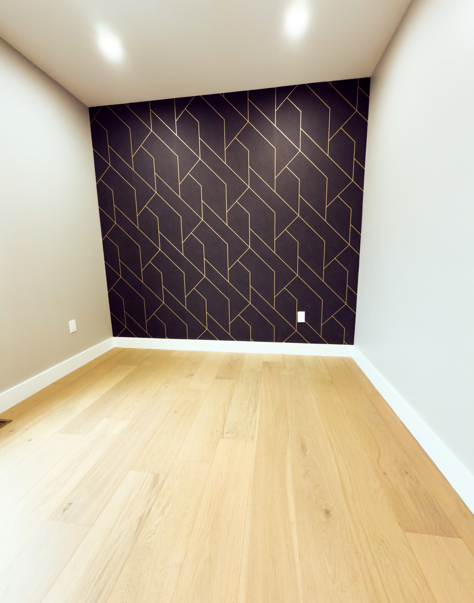 Bedroom 1 - second Floor - 19 High St
