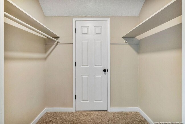 Building Photo - 417 Watergap Dr