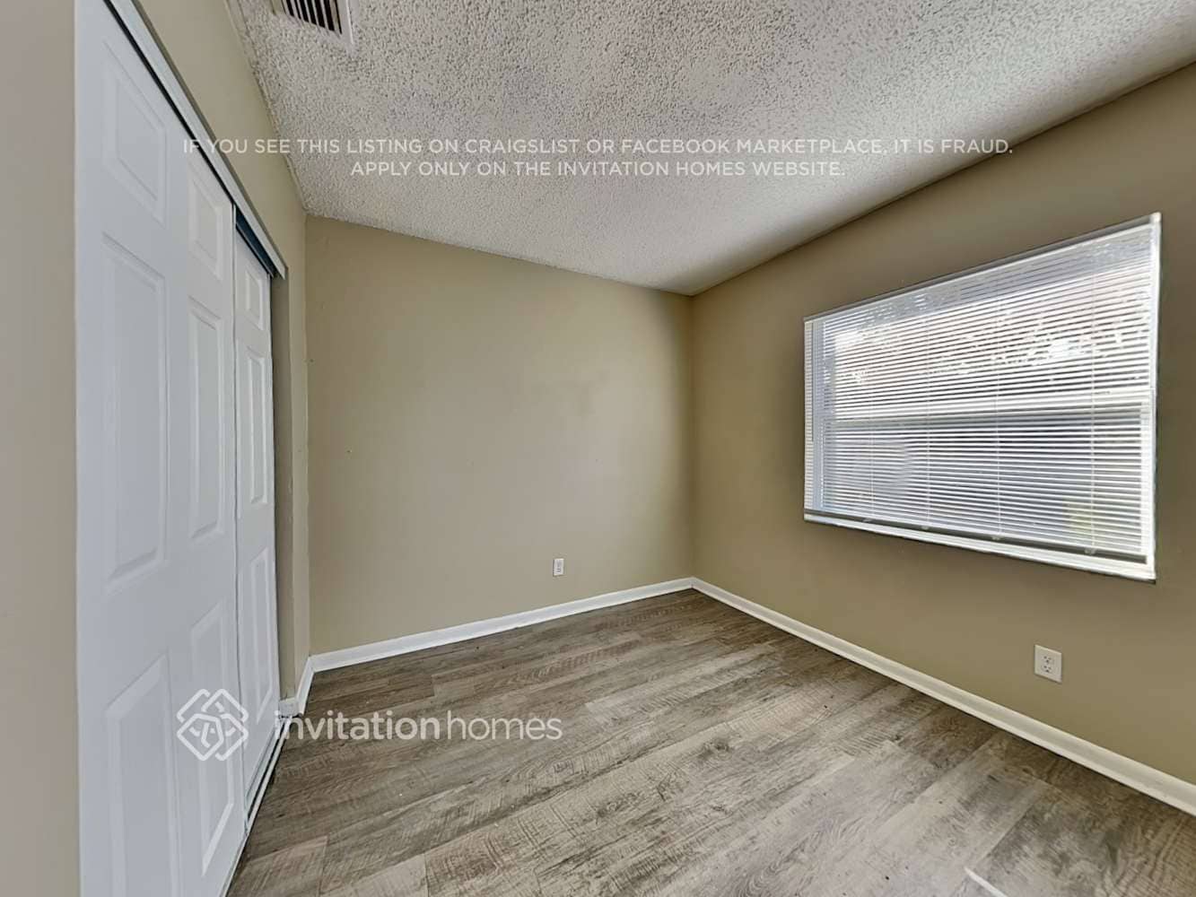 Building Photo - 234 Regal Park Dr