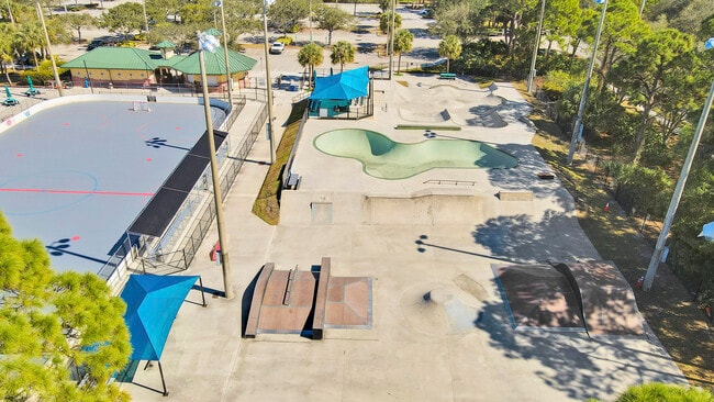 Building Photo - 1472 Corbison Point Pl