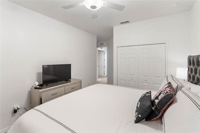 Building Photo - 6989 Prosperity Cir