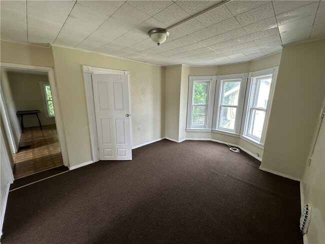 Building Photo - 113 Clifford Ave