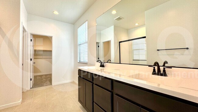 Building Photo - 10264 Bickwell Trl