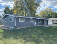 Building Photo - $2,300 | 5 Bedroom, 2 Bathroom HOUSE | Pet...