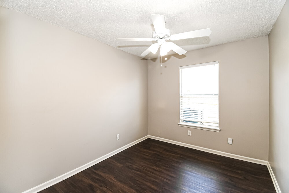 Building Photo - 1125 Buccaneer Blvd