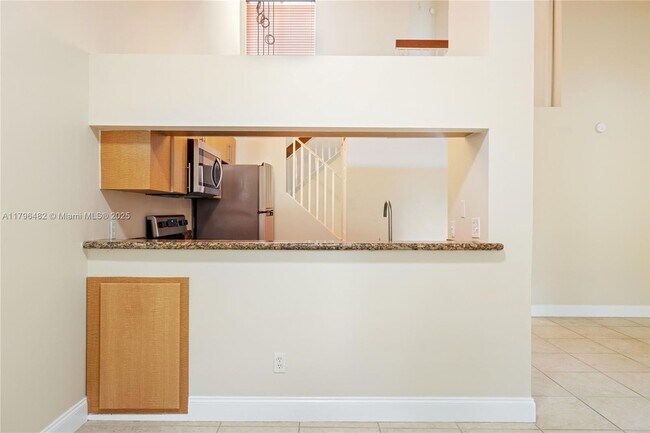 Building Photo - 958 Coral Club Dr