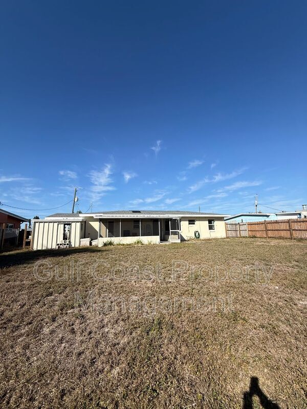 Building Photo - 220 Mentel Terrace