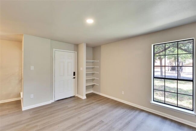 Building Photo - 8511 Fathom Cir