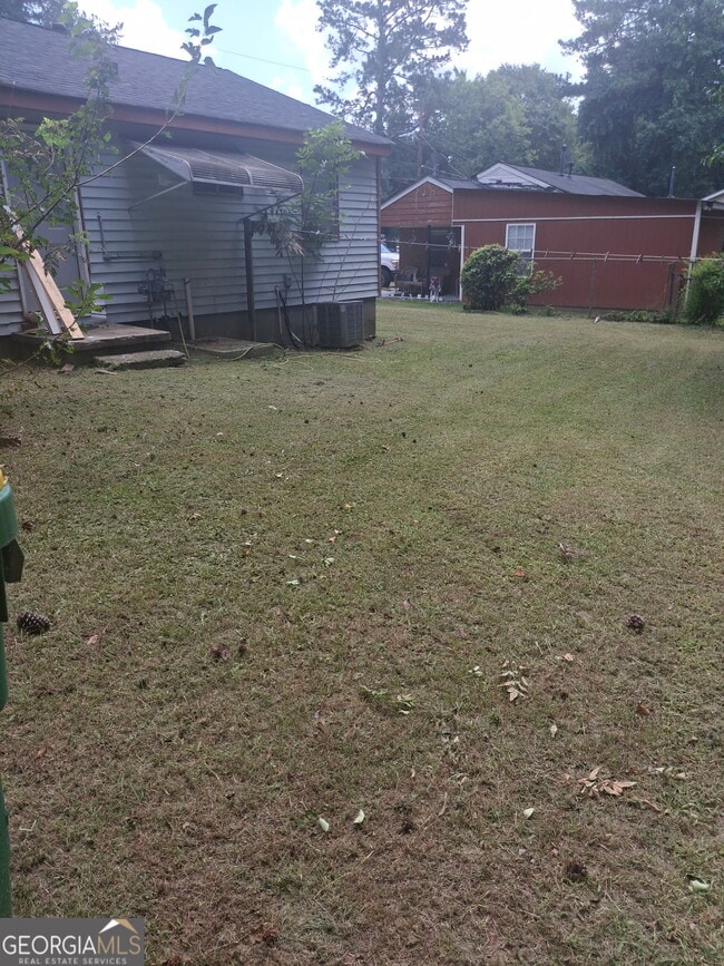Building Photo - 5253 Brookdale Dr
