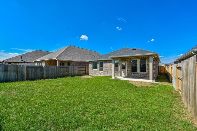 Building Photo - 19411 Hillside Pasture Ln