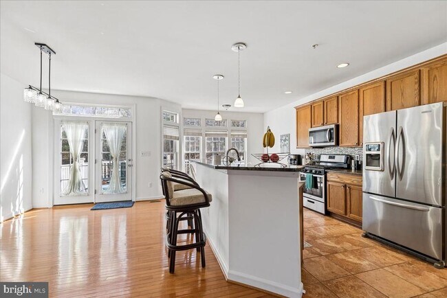 Building Photo - 10823 Wadsworth Rd