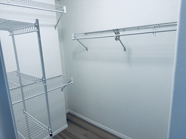 Building Photo - 4388 Northside Dr NE