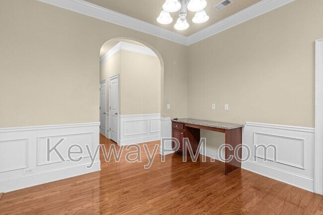 Building Photo - 1023 Iris Glen Dr