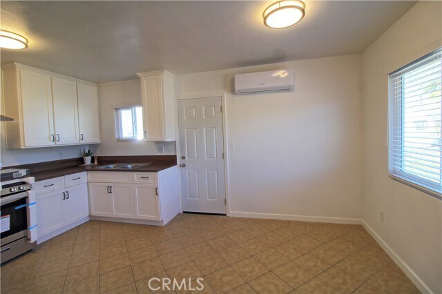 Building Photo - 7685 Sterling Ave