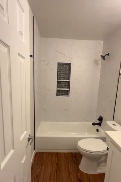 Building Photo - 228 Avenue F