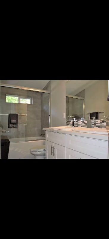 Building Photo - 934 Ash St