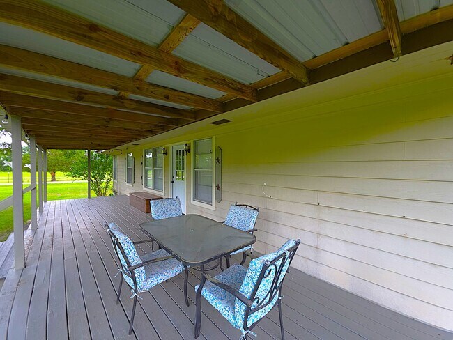 Building Photo - Spacious Country Home for Lease in Van, Texas!