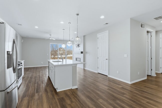 Building Photo - 8891 E 106th Pl