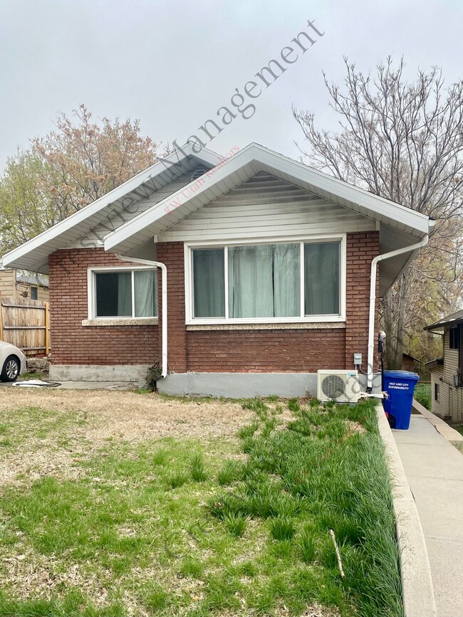 Building Photo - 1168 E 800 S