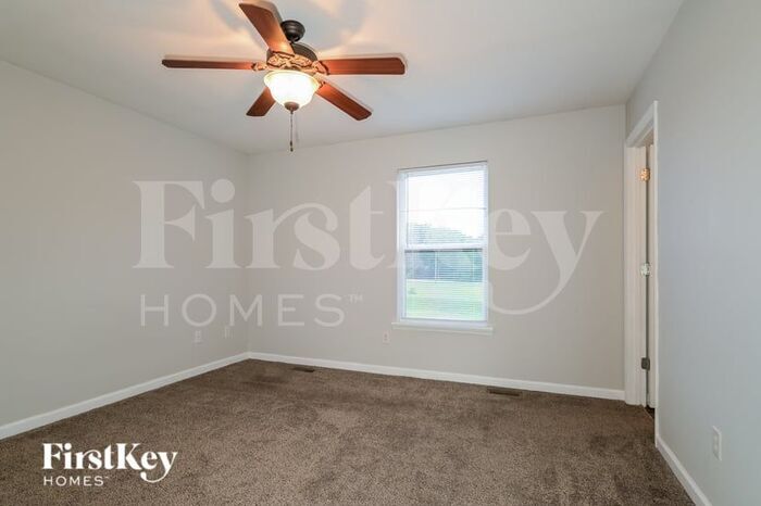 Building Photo - 2730 Glenstone Ct