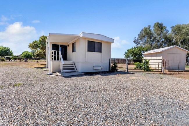 Building Photo - 3 BR/1BA | Mobile Home |2+ Acres