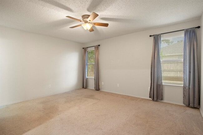 Building Photo - 536 Del Mar Dr