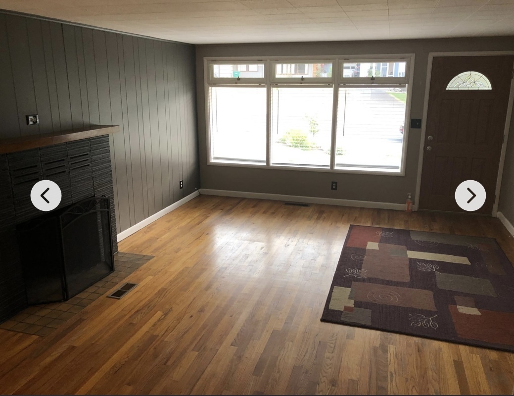 Hardwood floors with large windows lots of lighting - 325 Donald St