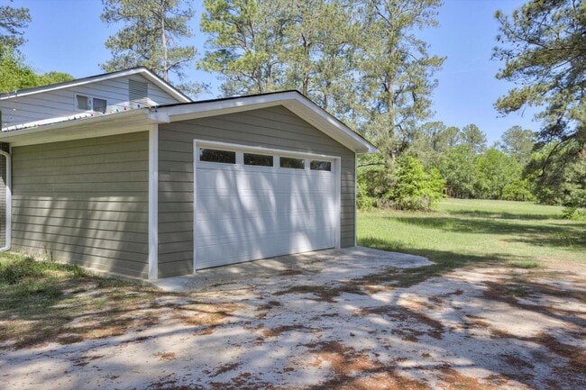 Building Photo - 2897 Wagener Rd