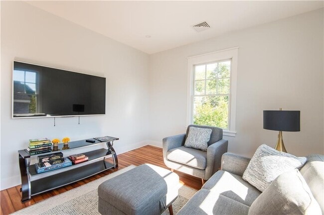 Building Photo - 34 Harrison Ave