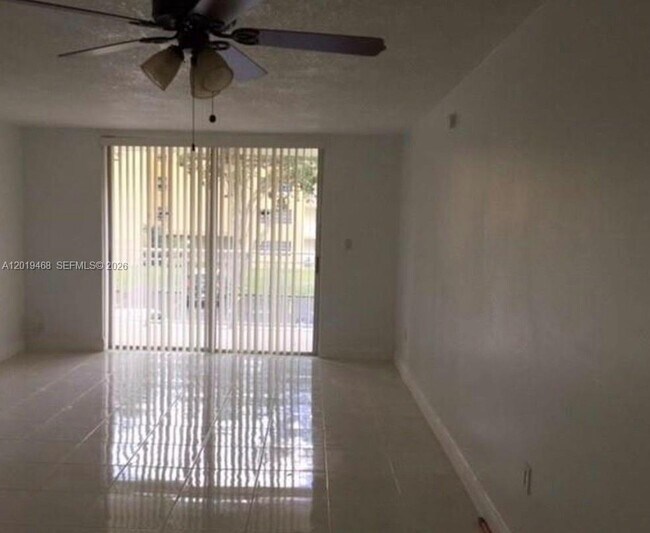 Building Photo - 6950 Miami Gardens Dr