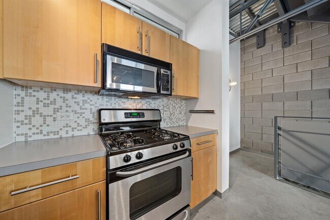 Building Photo - 4801 S Congress Ave