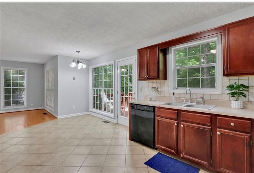 Building Photo - 4400 Autumn Glo Ct