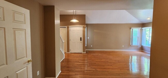 Building Photo - 152 Legacy Park Cir