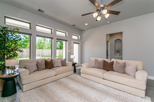 Building Photo - 546 Cedar Harbor Ct