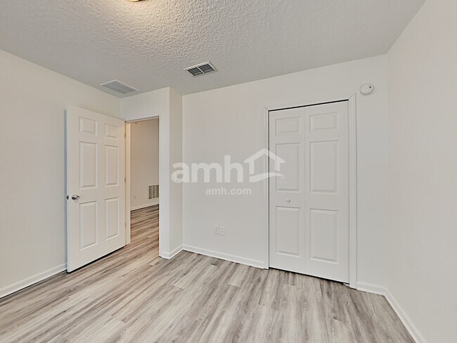 Building Photo - 11413 Riverstone Way