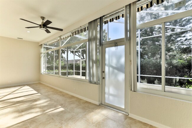 Building Photo - 1161 Siesta Key Cir