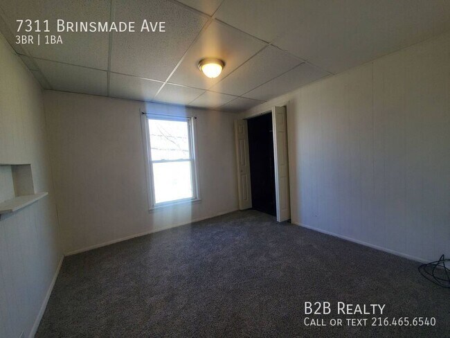 Building Photo - 7311 Brinsmade Ave