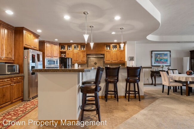 Building Photo - 3 br, 2.5 bath House - 386 Columbia Point ...